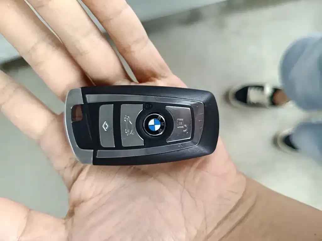 2017 BMW 3 Series 320Li Fashion Edition — миниатюра 9
