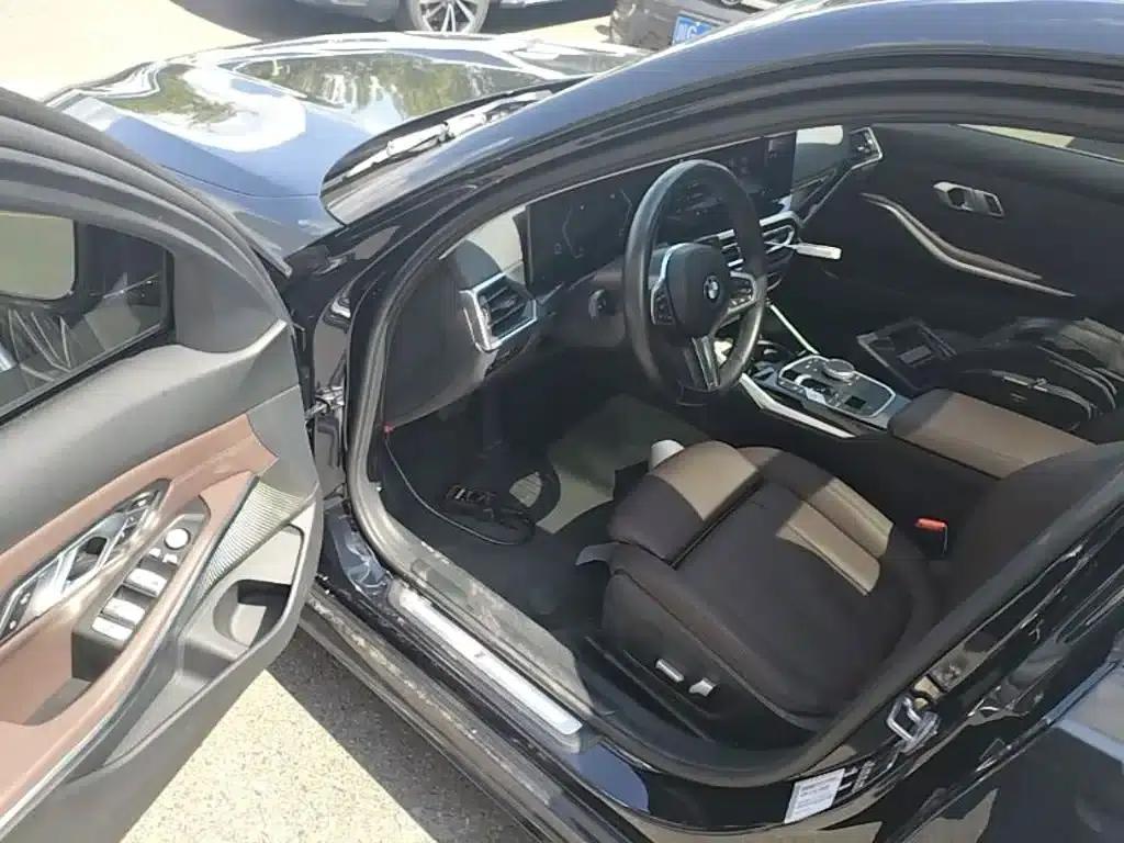 2023 BMW 3 Series 320Li M Sport Package — миниатюра 16