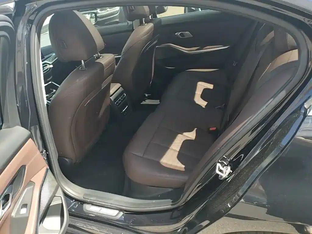 2023 BMW 3 Series 320Li M Sport Package — миниатюра 17