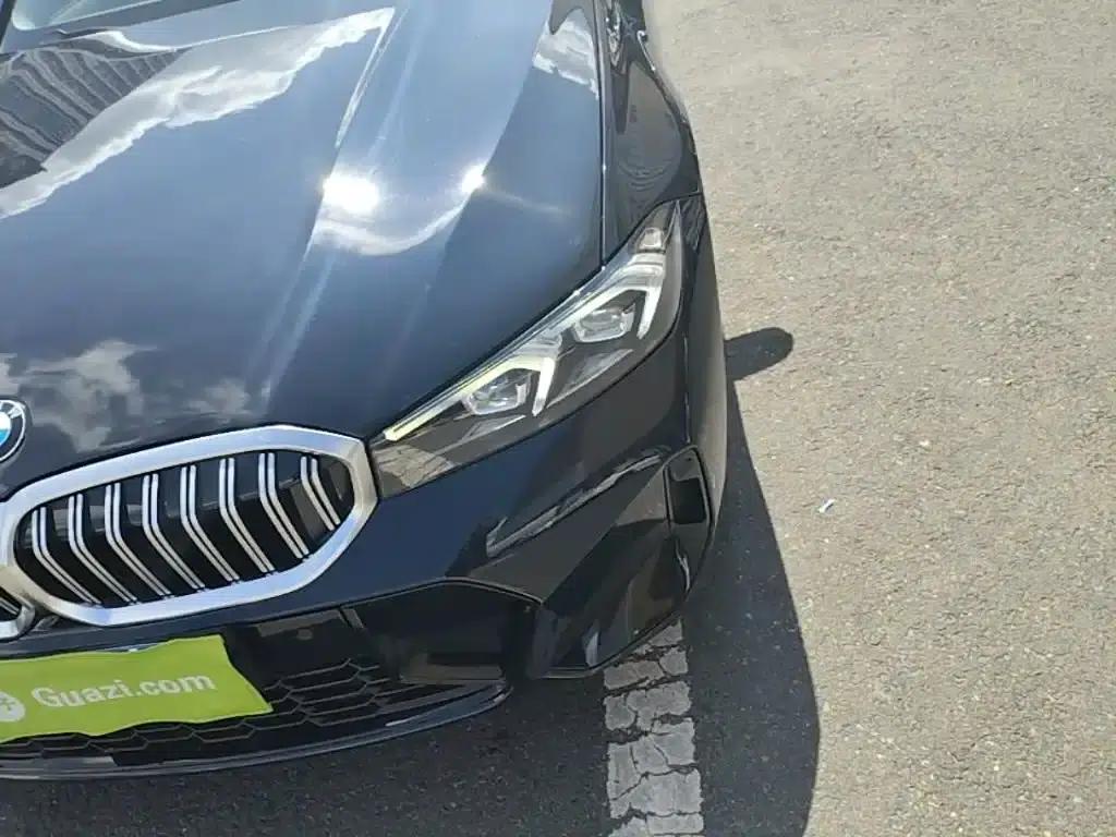2023 BMW 3 Series 320Li M Sport Package — миниатюра 24