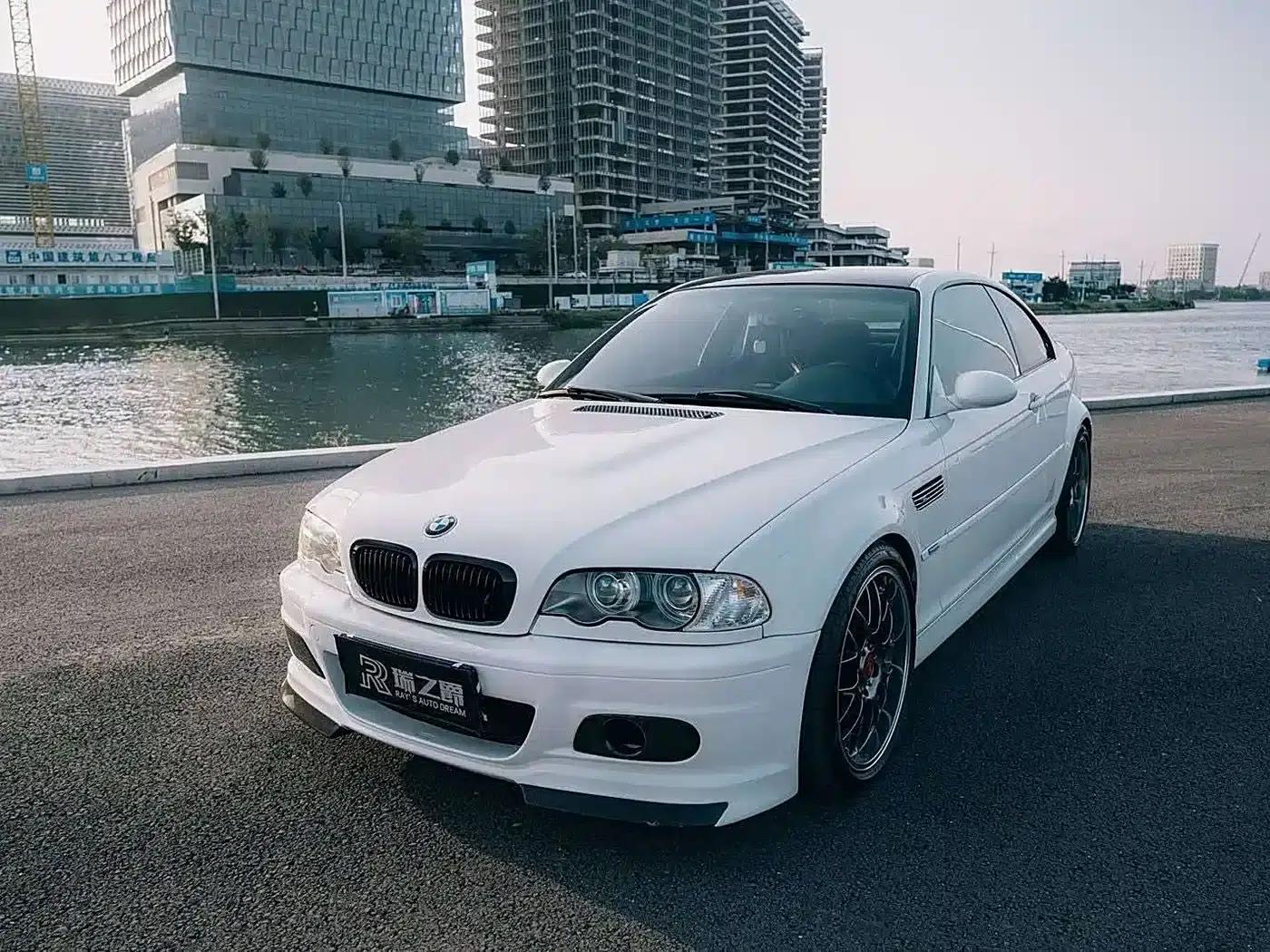 BMW 3 Series (Imported) 2003 Model 3.2L Manual — миниатюра 1