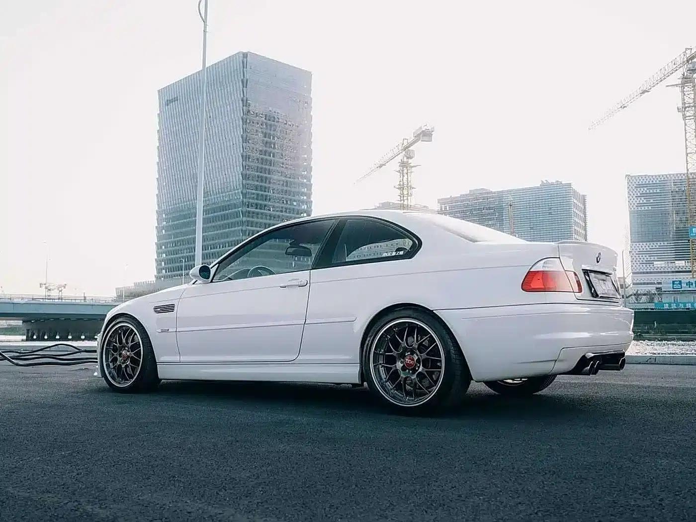 BMW 3 Series (Imported) 2003 Model 3.2L Manual — миниатюра 2