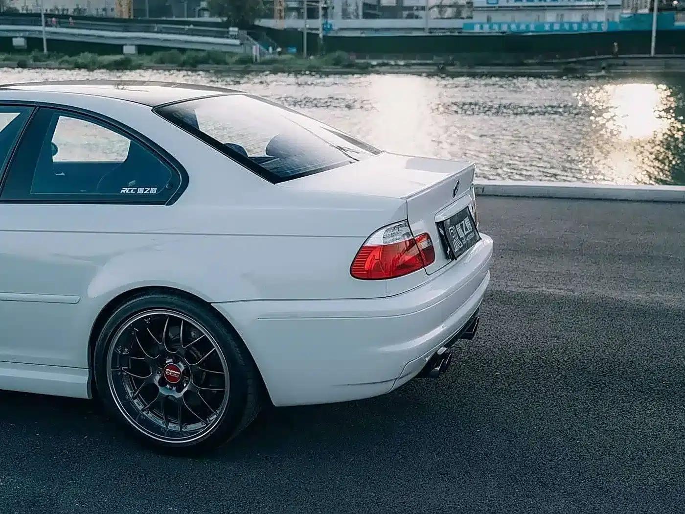 BMW 3 Series (Imported) 2003 Model 3.2L Manual — миниатюра 10