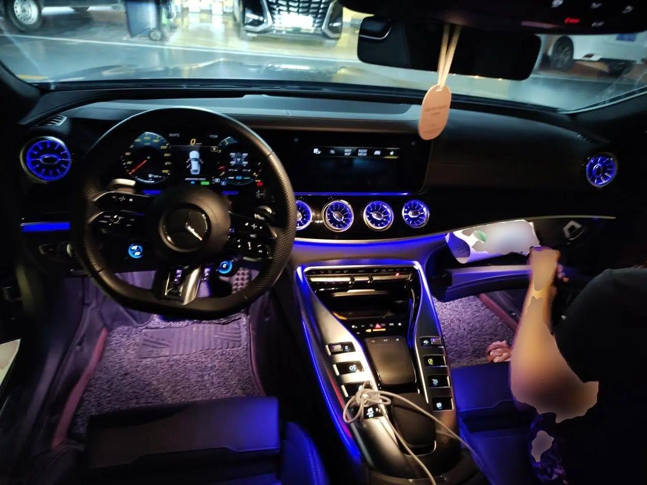 Mercedes-Benz AMG GT 2023 AMG GT 50 4MATIC+ Four-Door Coupe — миниатюра 9