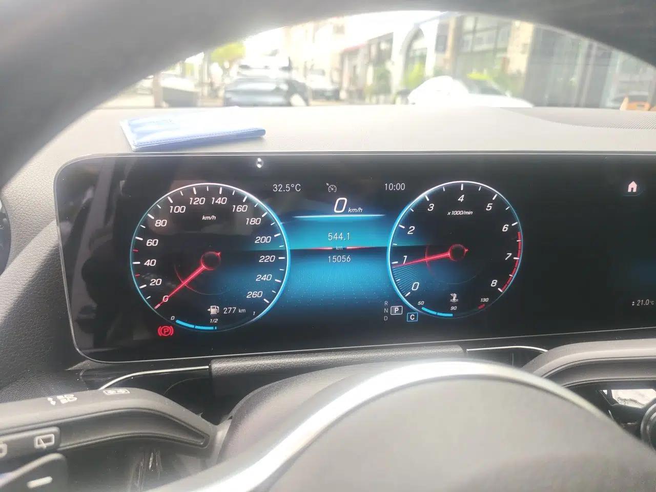 Mercedes-Benz B-Class 2021 B 200 Fashion Model — миниатюра 11