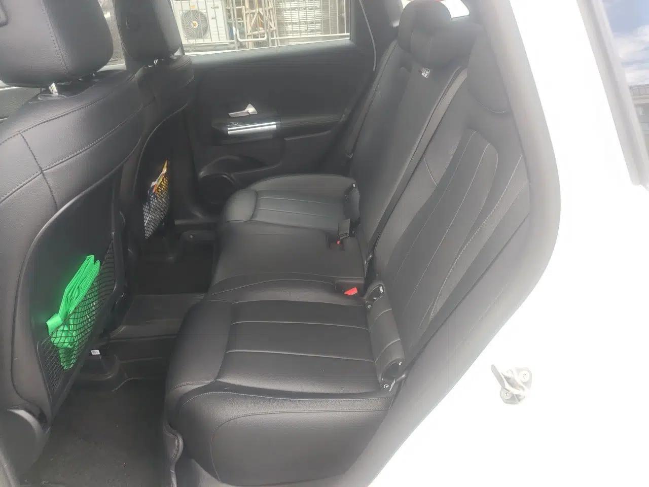 Mercedes-Benz B-Class 2021 B 200 Fashion Model — миниатюра 17