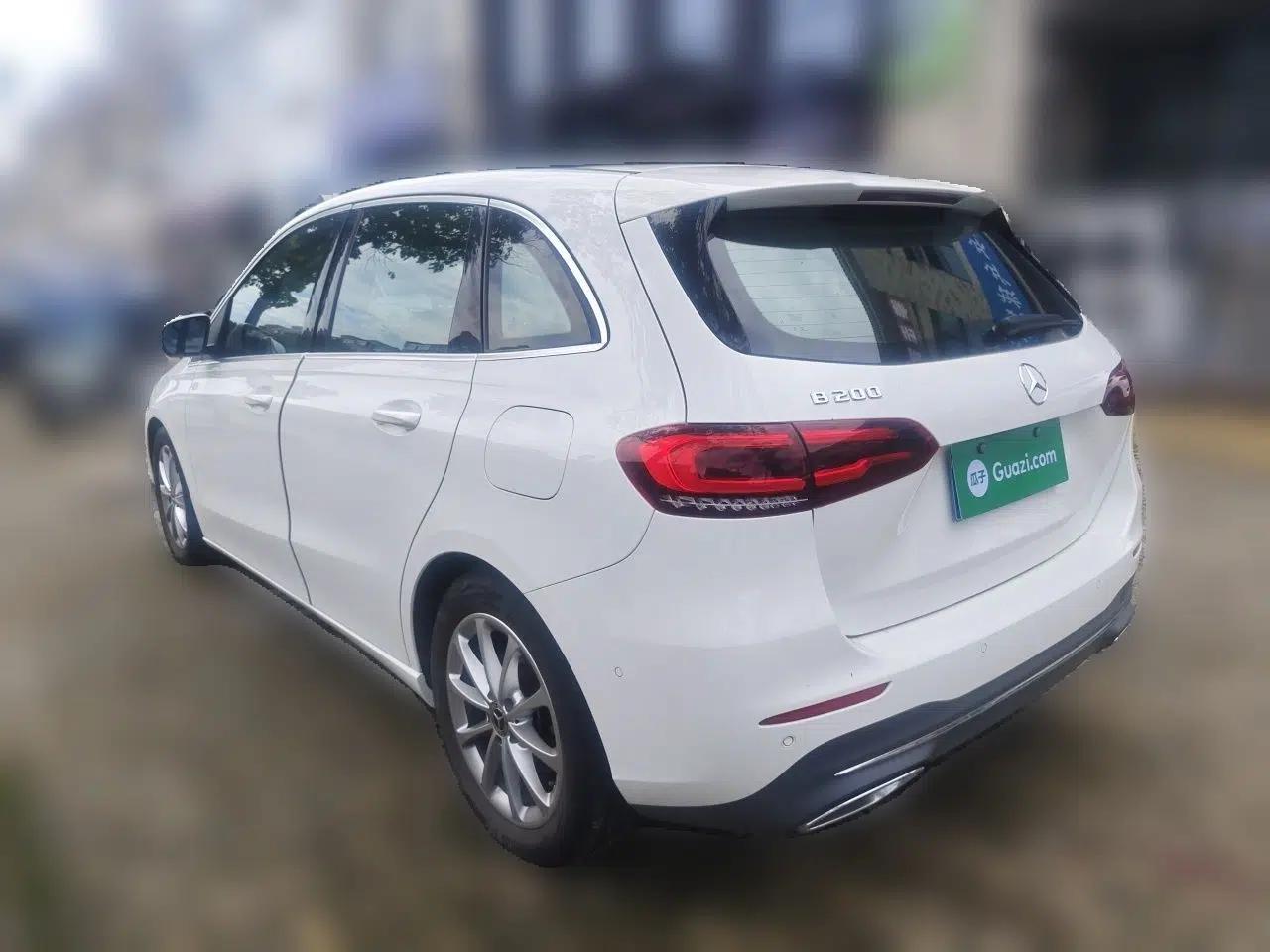 Mercedes-Benz B-Class 2021 B 200 Fashion Model — миниатюра 4