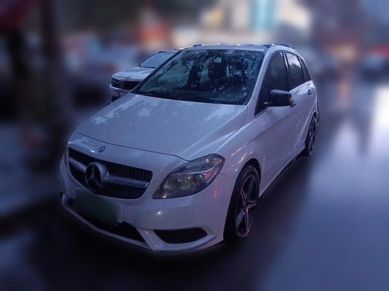 Mercedes-Benz B-Class 2012 B 180 — миниатюра 1