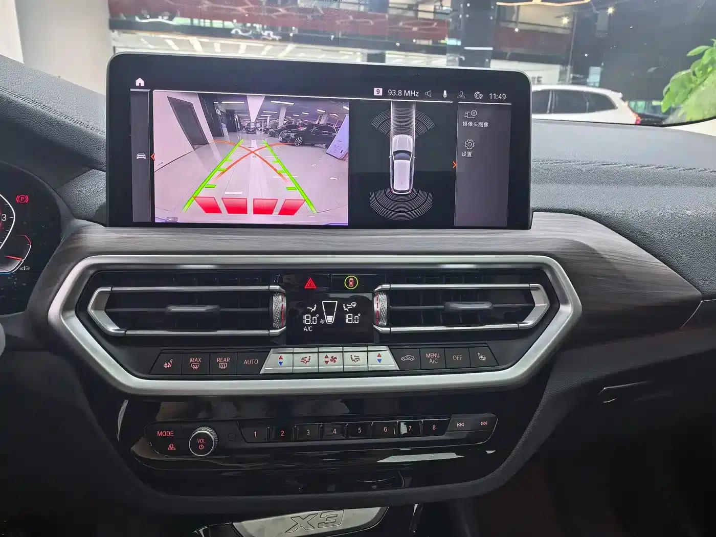 BMW X3 2022 xDrive30i Leading Edition M Sport Package — миниатюра 17