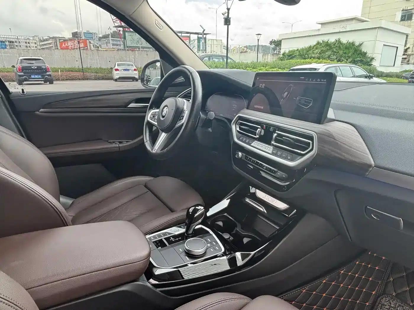 BMW X3 2022 xDrive30i Leading Edition M Sport Package — миниатюра 11