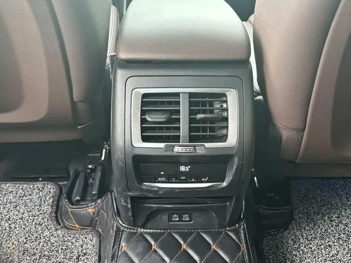 BMW X3 2022 xDrive30i Leading Edition M Sport Package — миниатюра 18