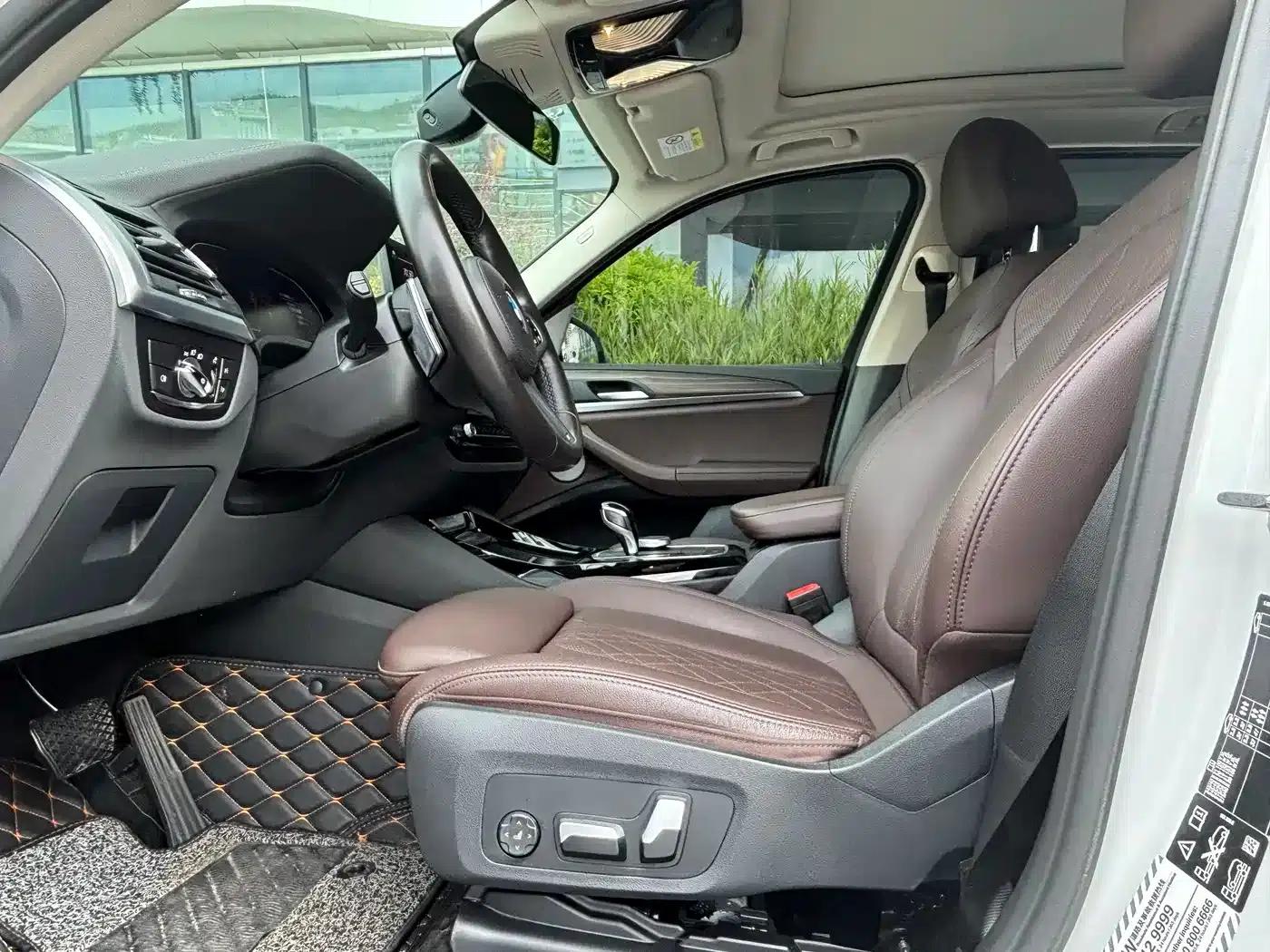BMW X3 2022 xDrive30i Leading Edition M Sport Package — миниатюра 19
