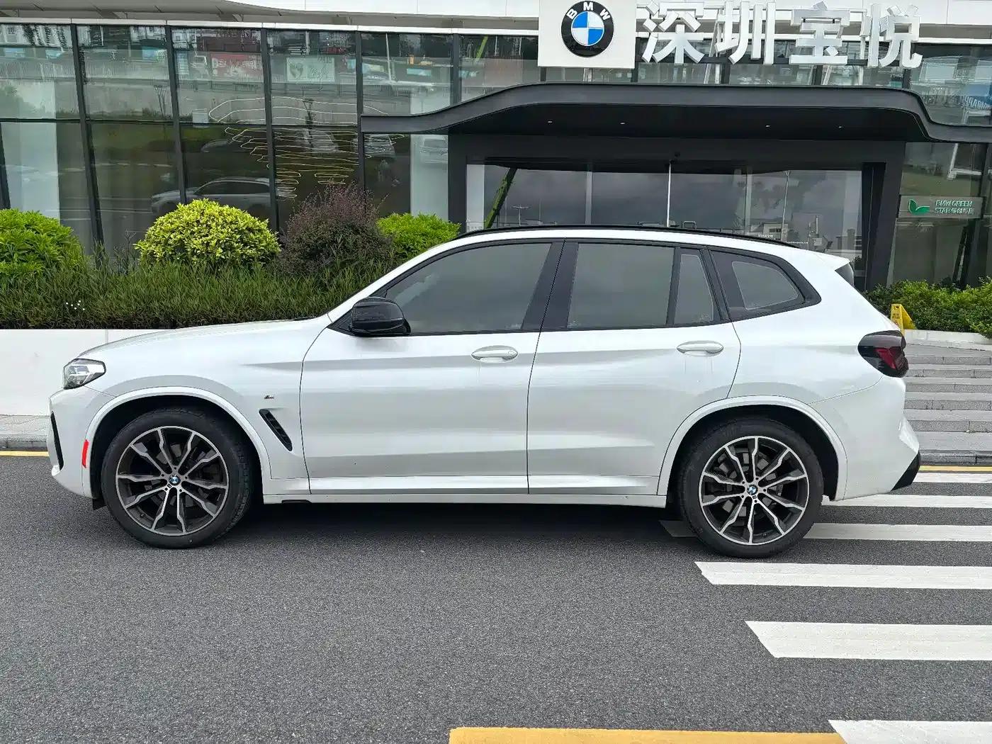 BMW X3 2022 xDrive30i Leading Edition M Sport Package — миниатюра 3