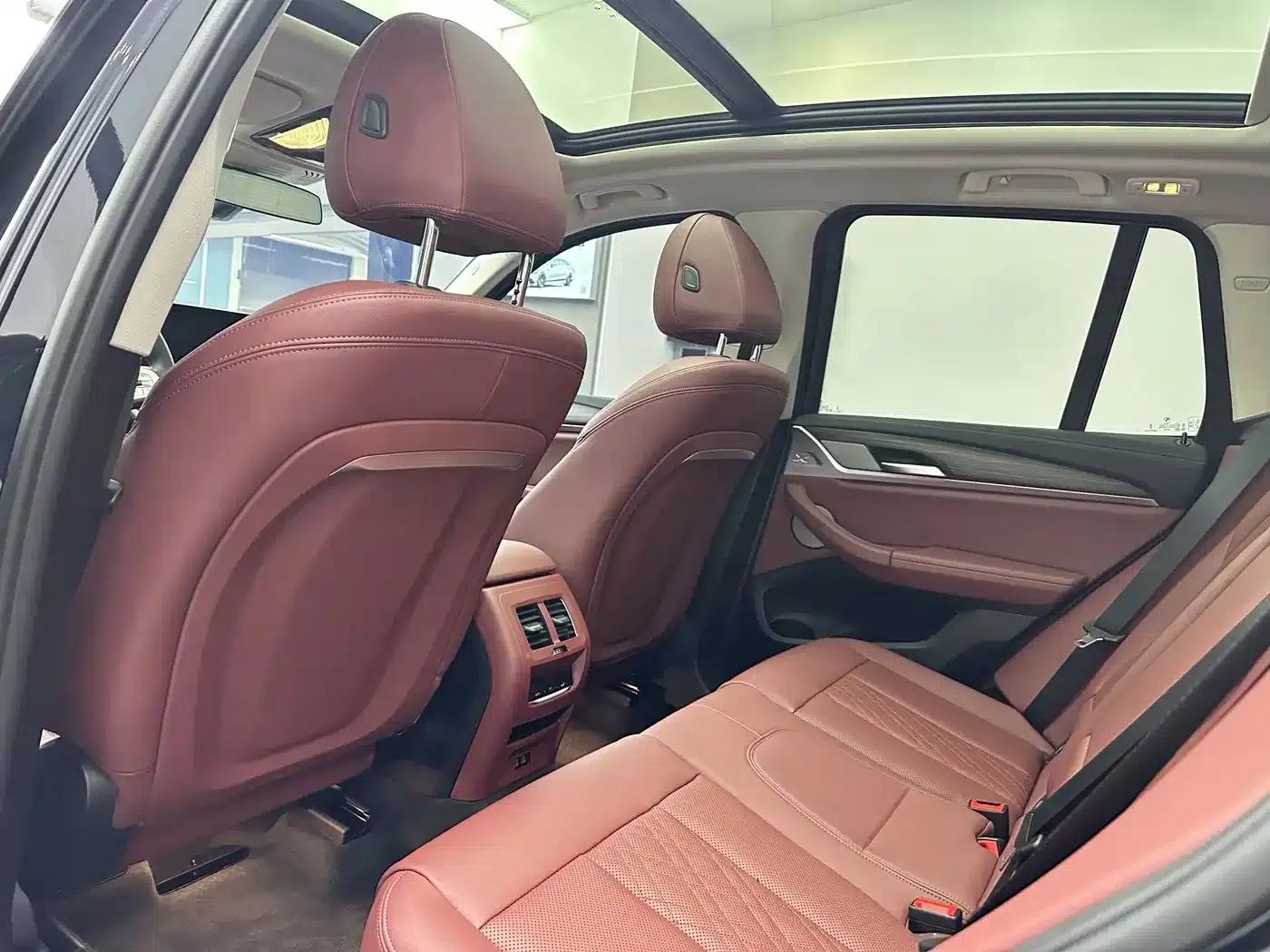 BMW X3 2023 xDrive30i Leading Edition M Sport Package — миниатюра 15