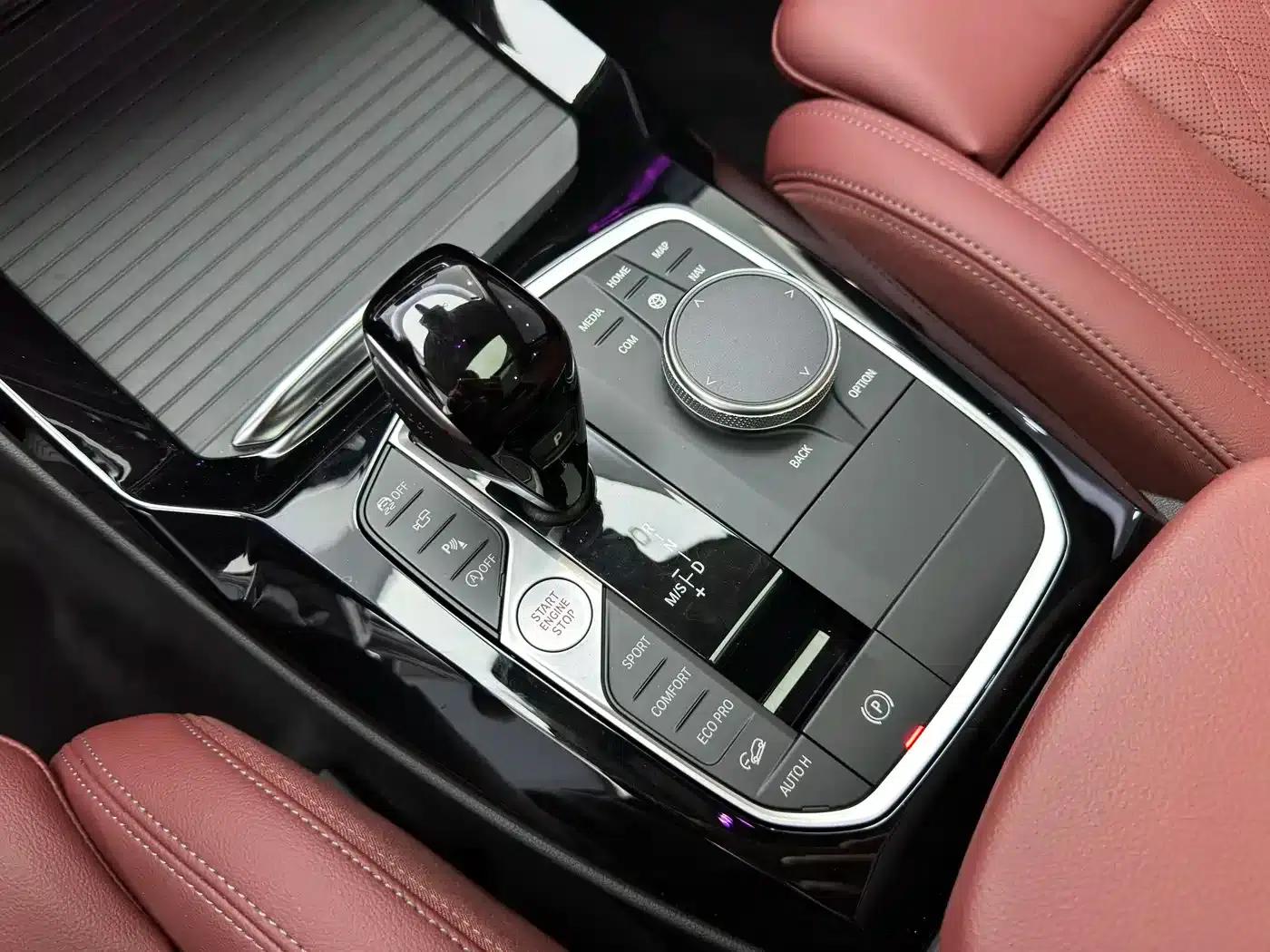 BMW X3 2023 xDrive30i Leading Edition M Sport Package — миниатюра 17