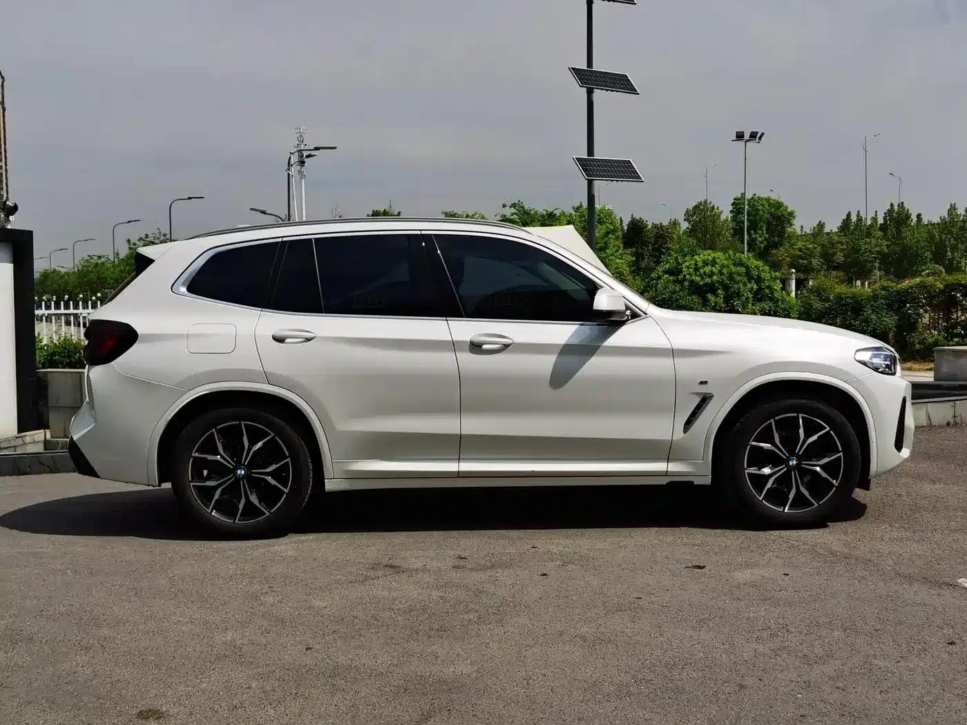 2023 BMW X3 xDrive25i M Sport Package — миниатюра 8