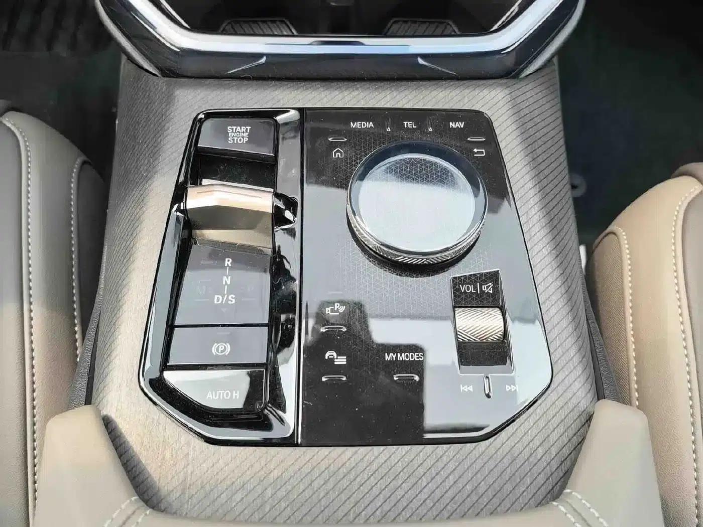 2026 BMW X3 xDrive25L M Sport Shadow Edition — миниатюра 10