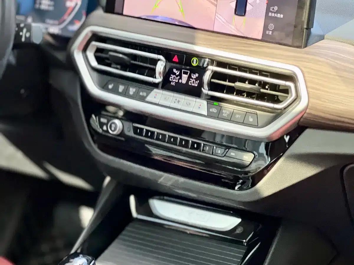 BMW X3 2023 xDrive30i Leading Edition M Sport Package — миниатюра 10