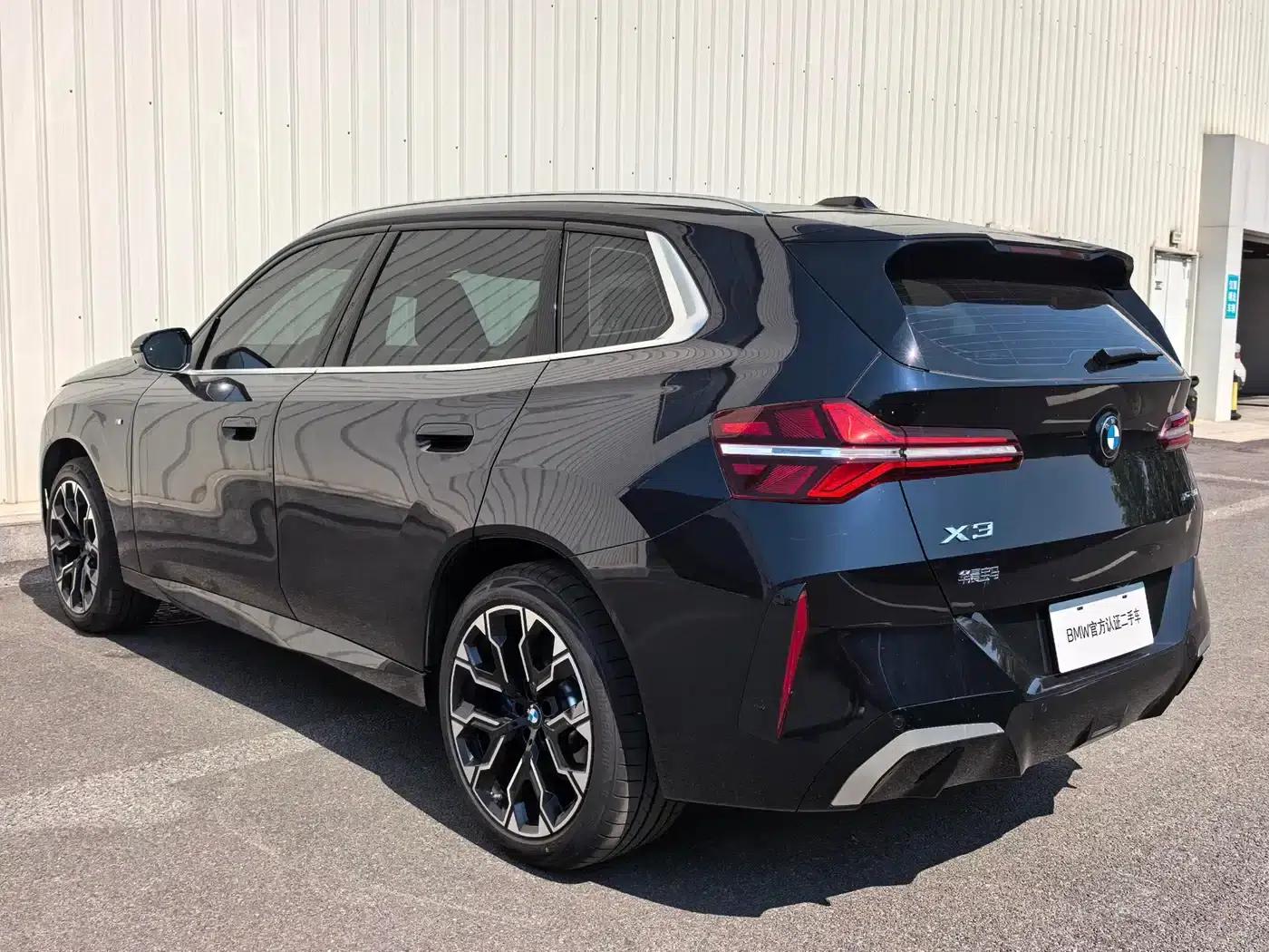 BMW X3 2025 xDrive30L Luxury M Sport Package — миниатюра 13