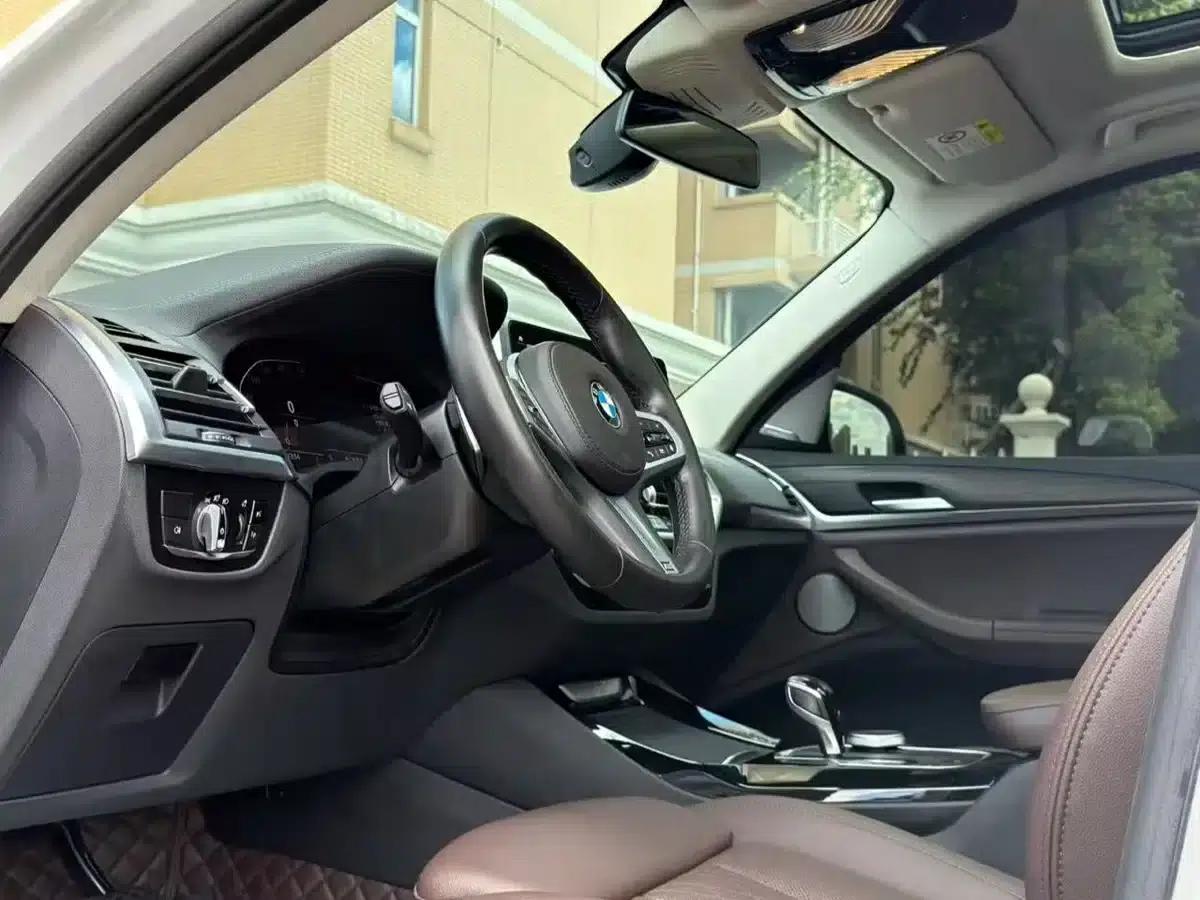 BMW X3 2022 xDrive30i Leading Edition M Sport Package — миниатюра 7