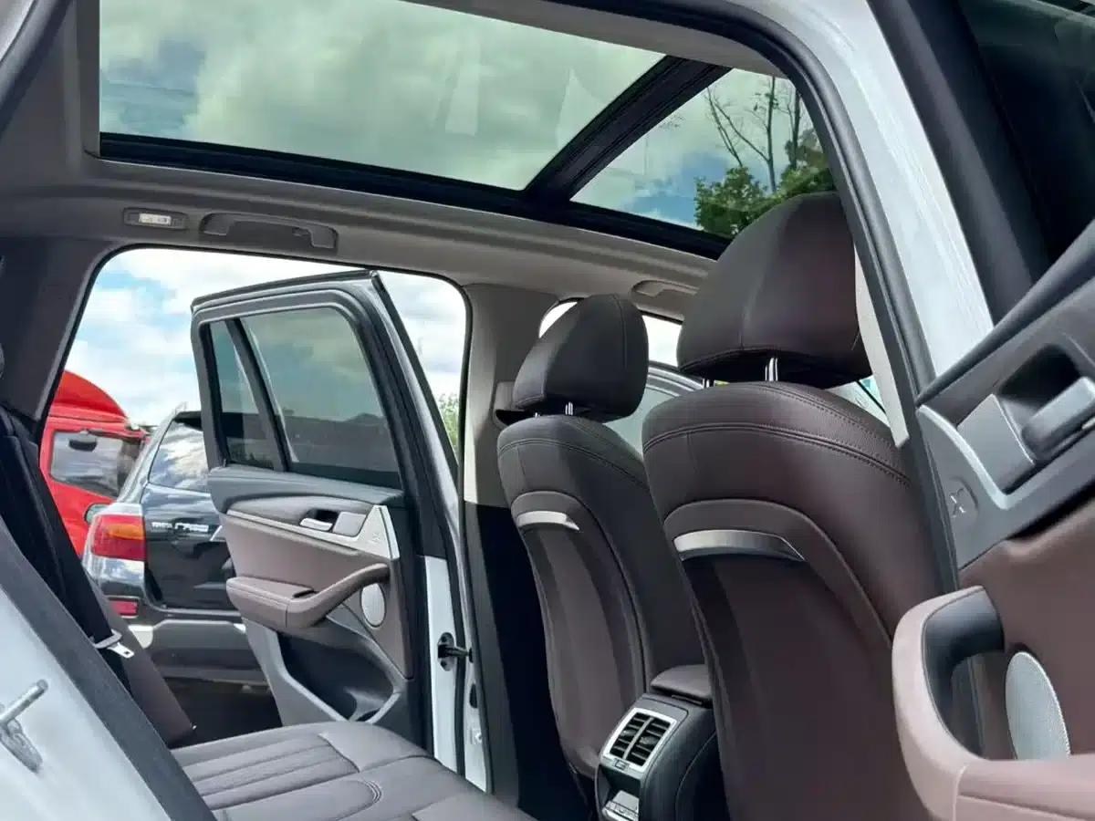 BMW X3 2022 xDrive30i Leading Edition M Sport Package — миниатюра 8