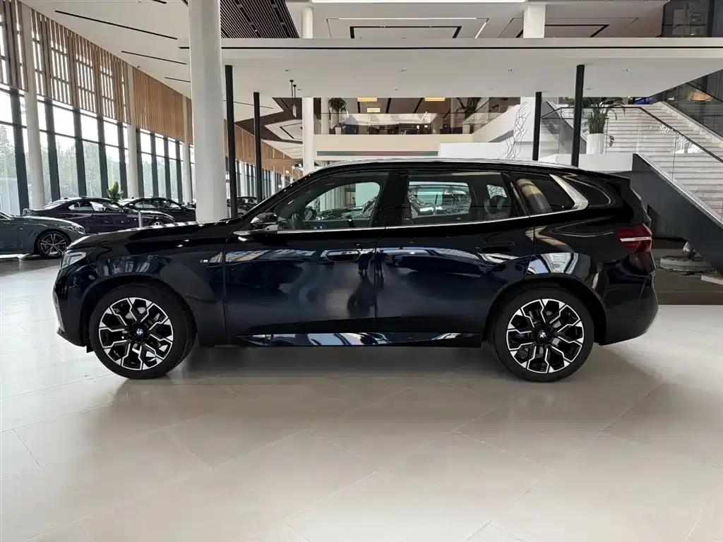 BMW X3 2025 xDrive30L Luxury M Sport Package — миниатюра 12