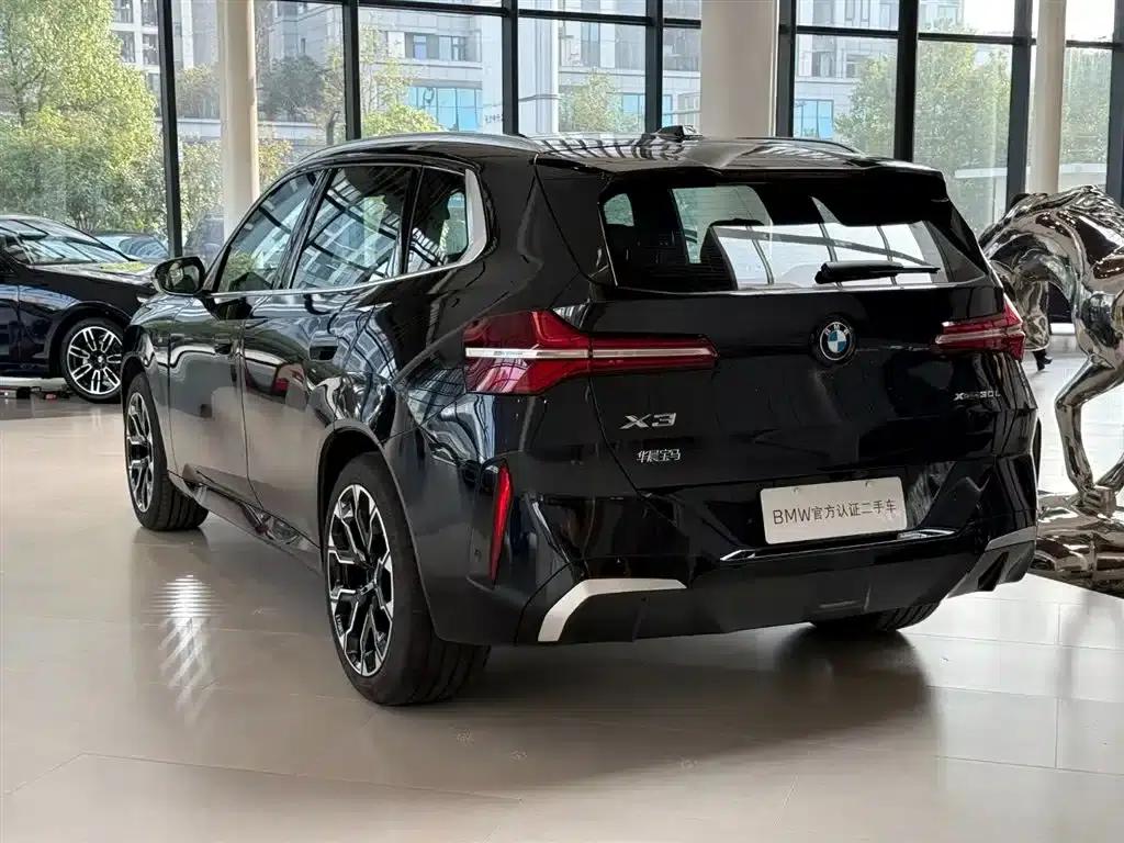 BMW X3 2025 xDrive30L Luxury M Sport Package — миниатюра 3