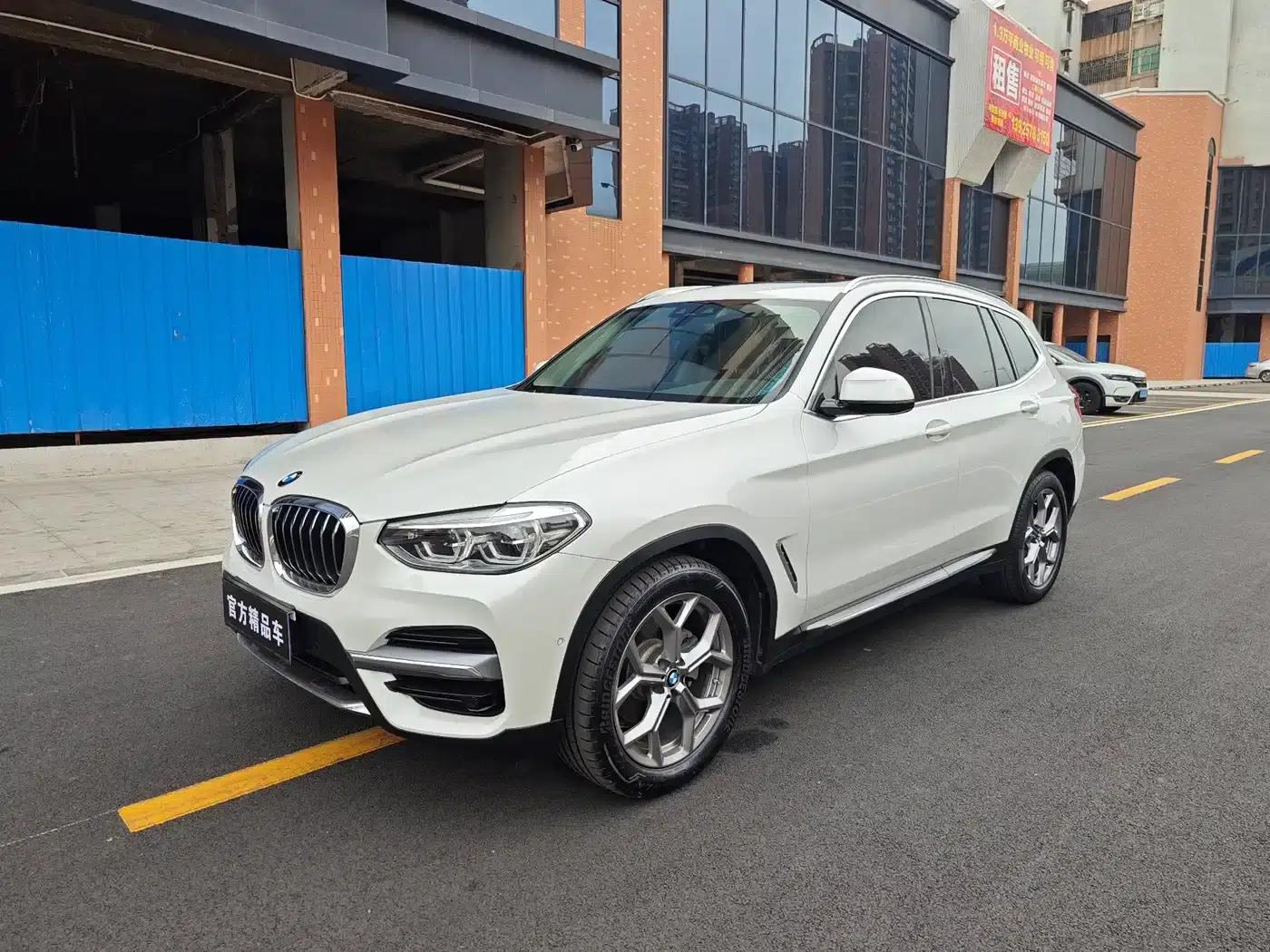BMW X3 2020 xDrive28i Luxury Package — миниатюра 1