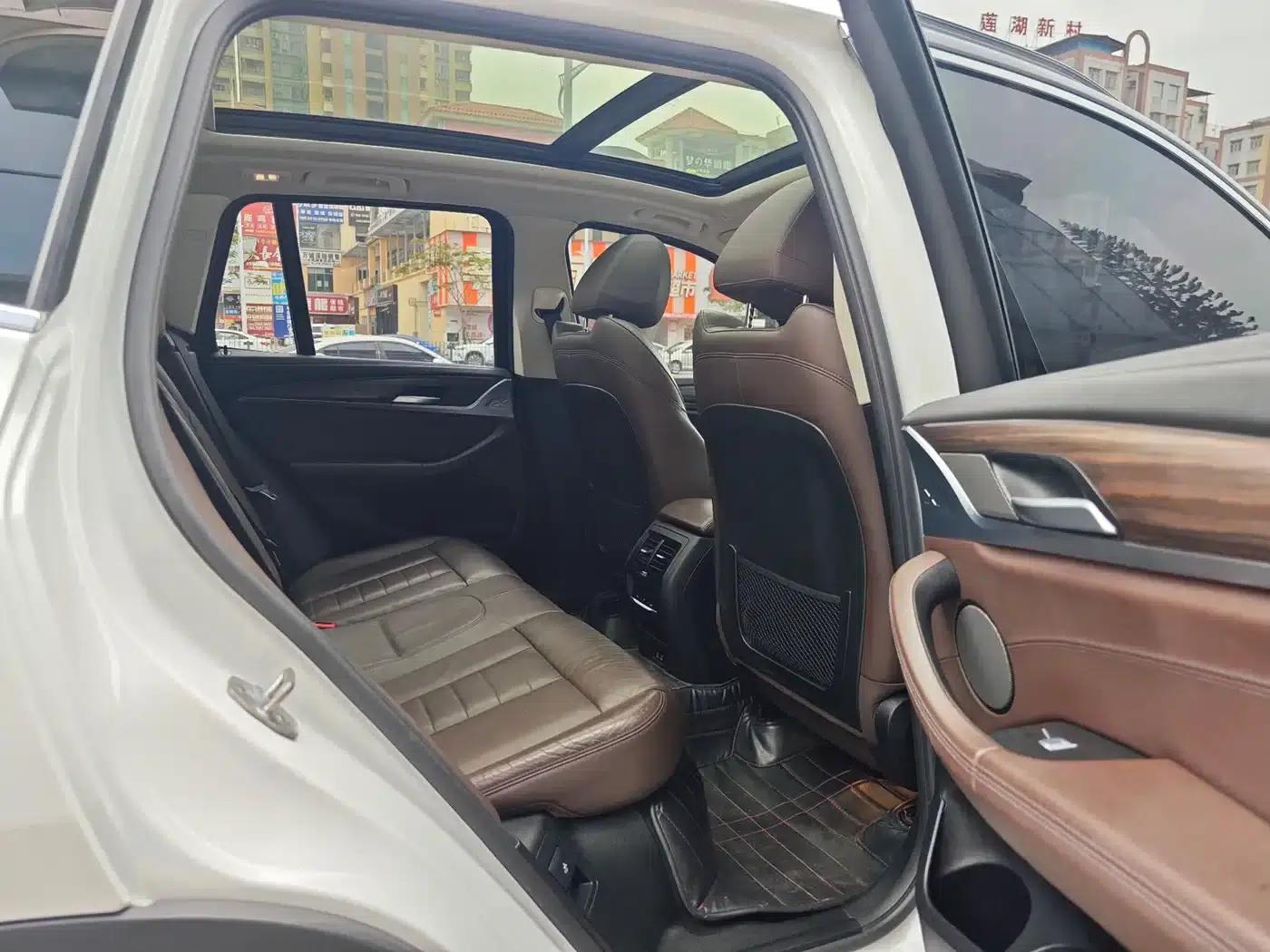 BMW X3 2020 xDrive28i Luxury Package — миниатюра 12