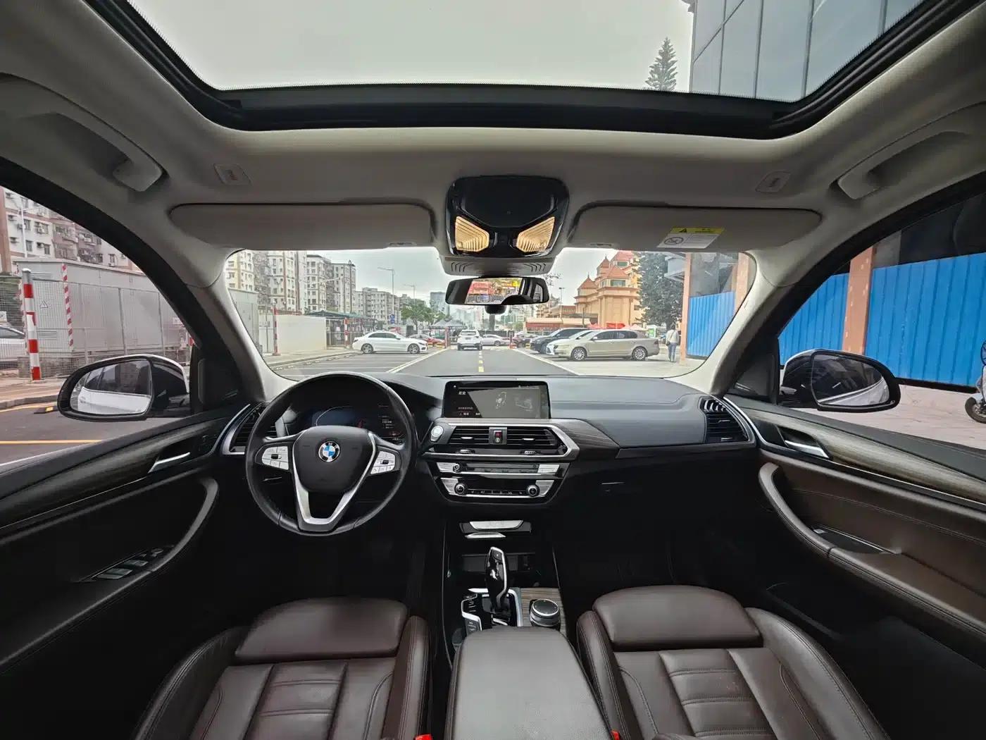 BMW X3 2020 xDrive28i Luxury Package — миниатюра 13