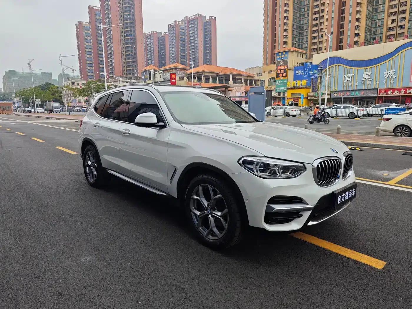 BMW X3 2020 xDrive28i Luxury Package — миниатюра 3