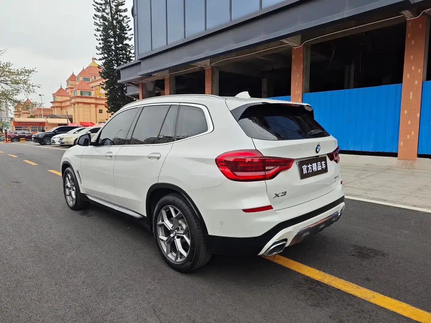 BMW X3 2020 xDrive28i Luxury Package — миниатюра 4