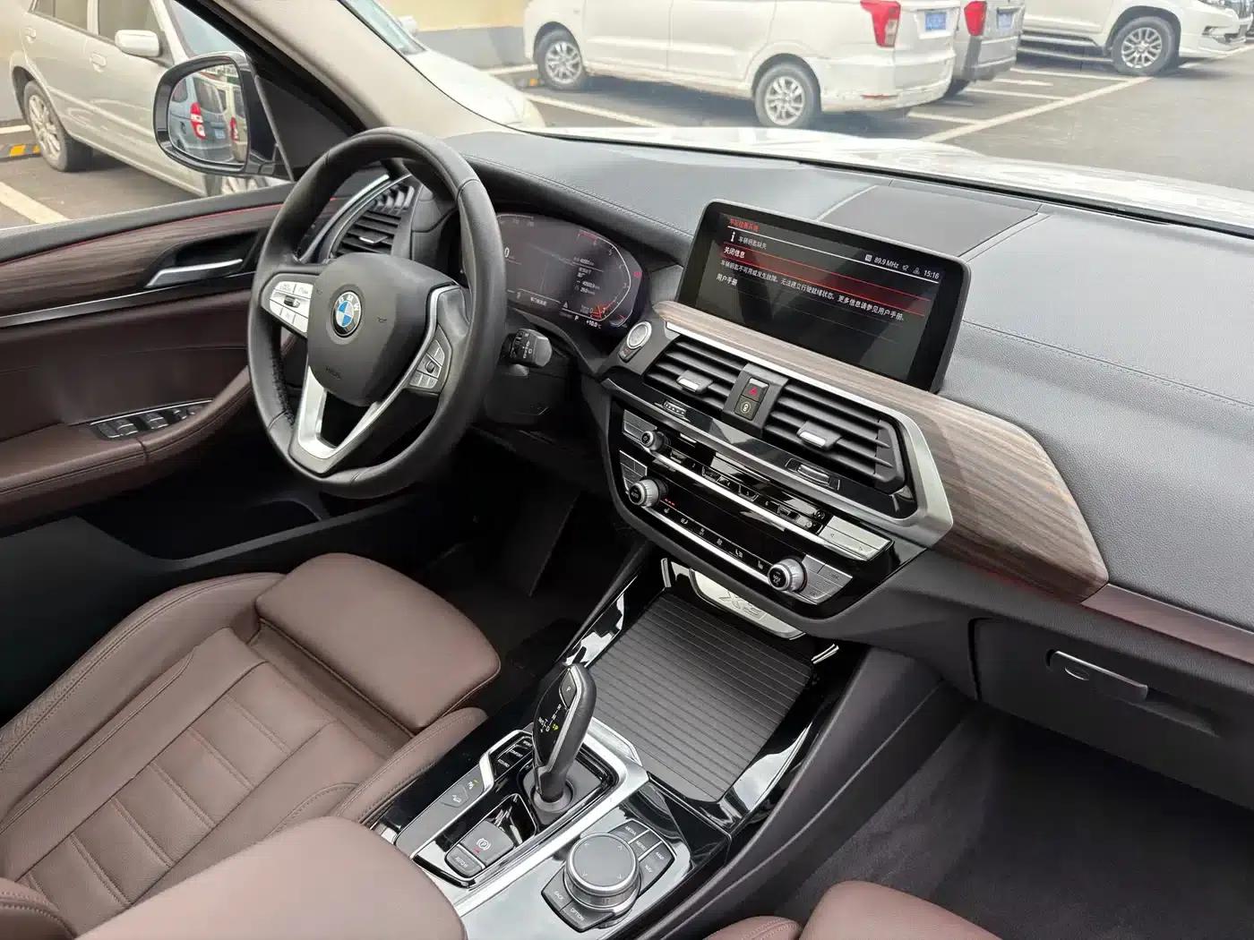 BMW X3 2021 xDrive28i Luxury Package — миниатюра 12