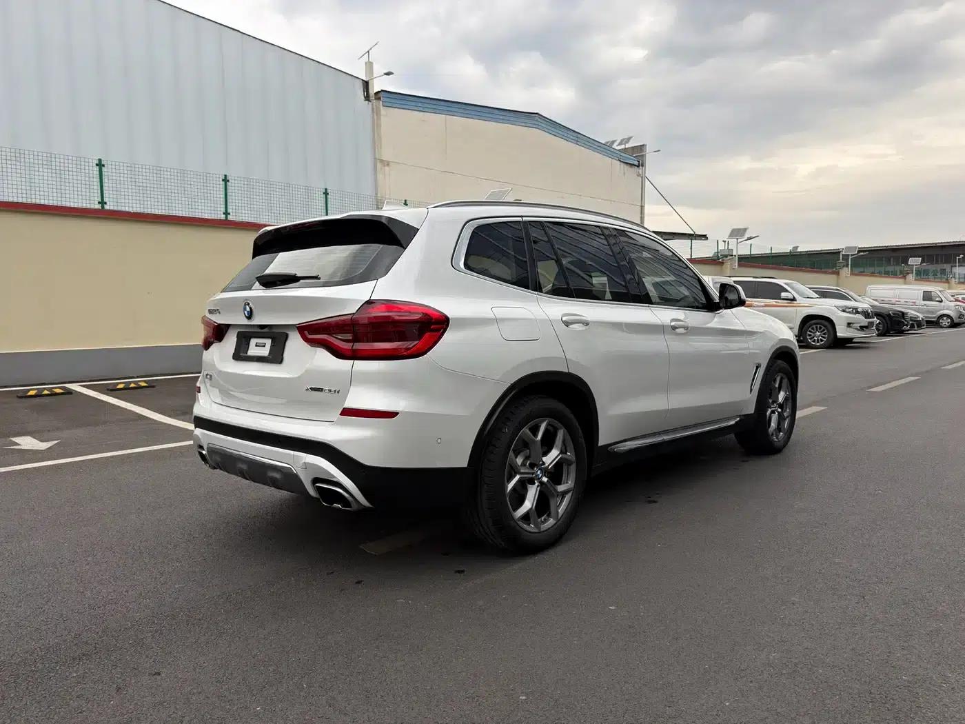 BMW X3 2021 xDrive28i Luxury Package — миниатюра 14
