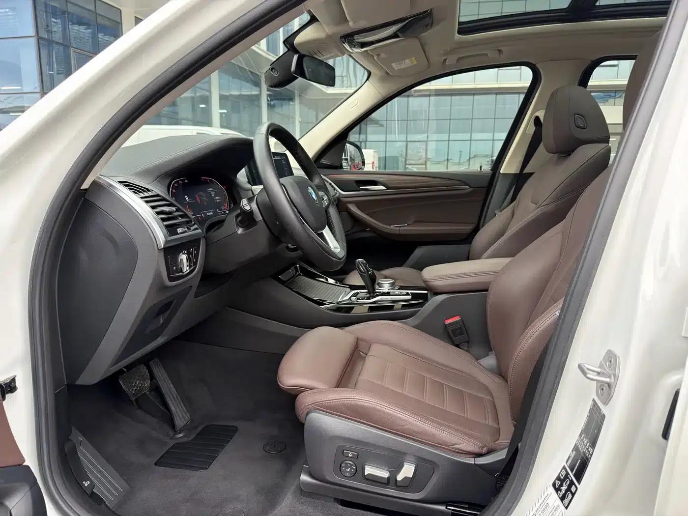 BMW X3 2021 xDrive28i Luxury Package — миниатюра 4