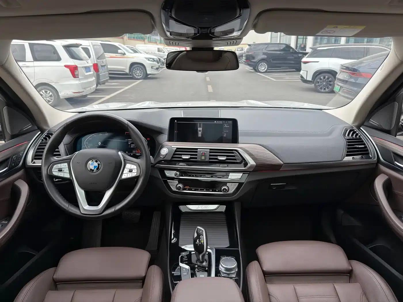 BMW X3 2021 xDrive28i Luxury Package — миниатюра 8