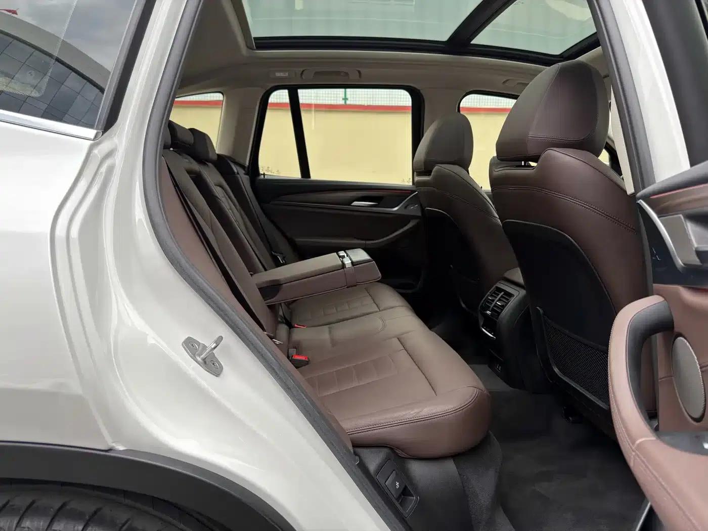 BMW X3 2021 xDrive28i Luxury Package — миниатюра 10