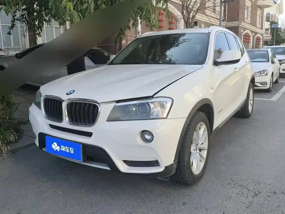 2013 BMW X3 Imported Model, Facelift, xDrive20i Luxury — миниатюра 1