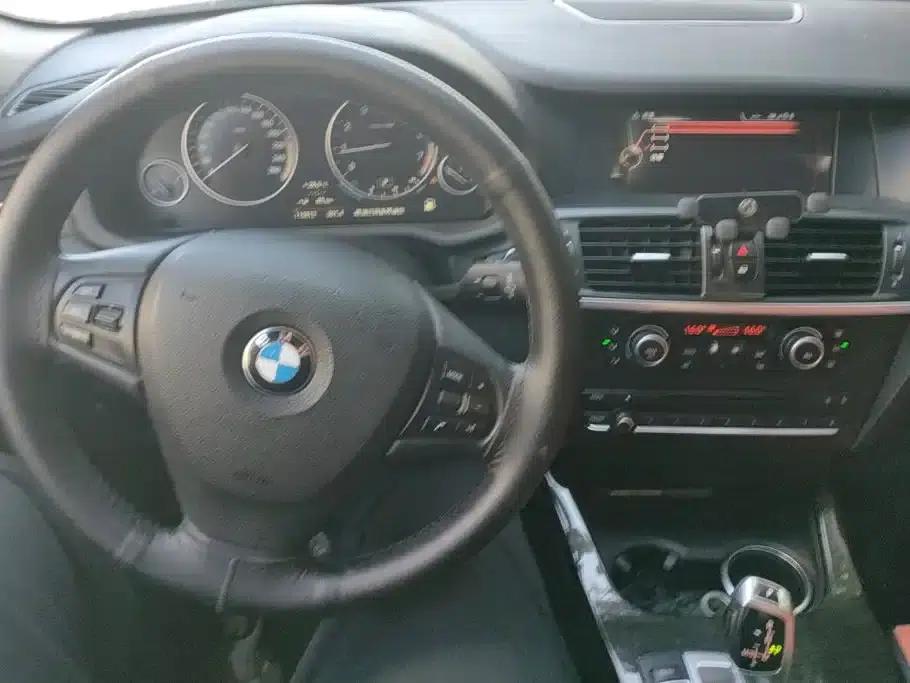 2013 BMW X3 Imported Model, Facelift, xDrive20i Luxury — миниатюра 12