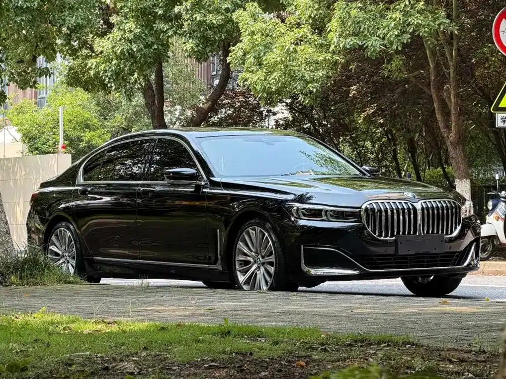 2019 BMW 7 Series Facelift 740Li Leading Luxury Package — миниатюра 2