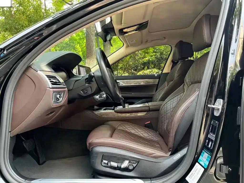 2019 BMW 7 Series Facelift 740Li Leading Luxury Package — миниатюра 11