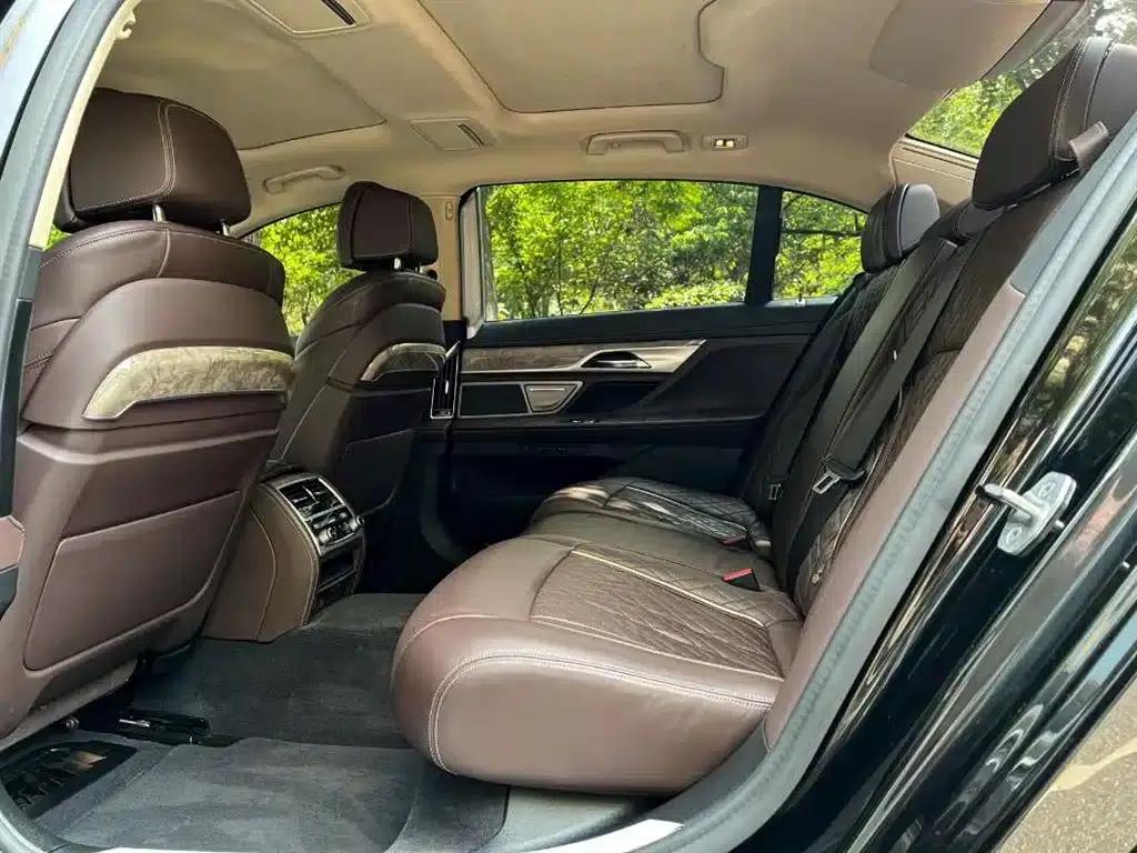 2019 BMW 7 Series Facelift 740Li Leading Luxury Package — миниатюра 13