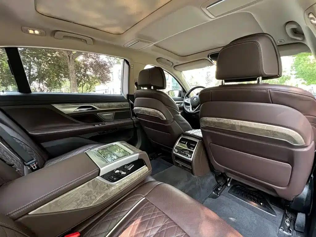 2019 BMW 7 Series Facelift 740Li Leading Luxury Package — миниатюра 23
