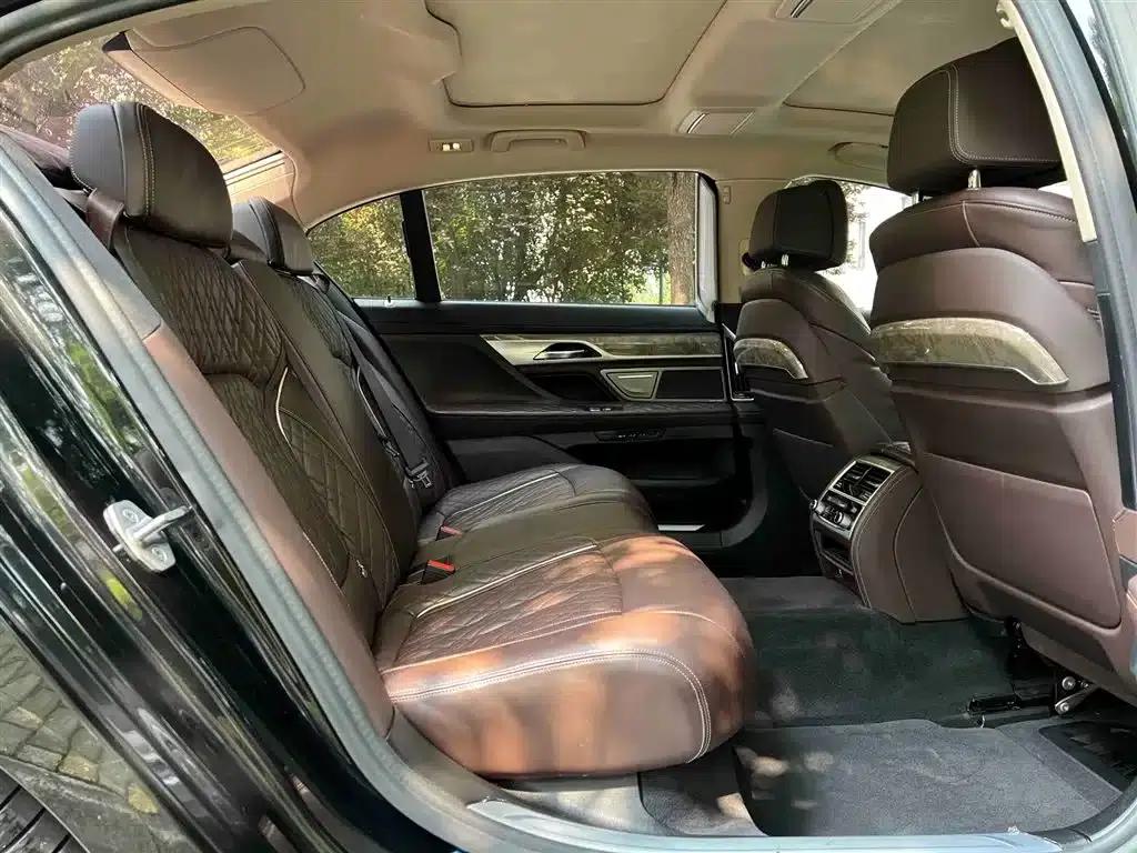 2019 BMW 7 Series Facelift 740Li Leading Luxury Package — миниатюра 24
