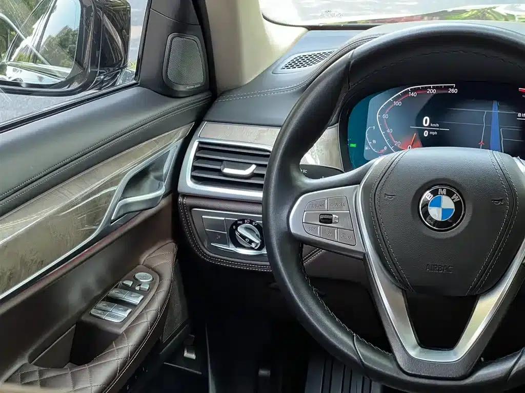 2019 BMW 7 Series Facelift 740Li Leading Luxury Package — миниатюра 8