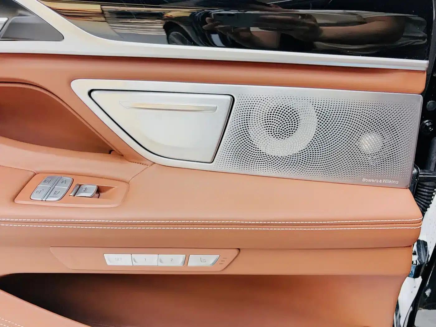2017 BMW 7 Series 750Li xDrive Individual Edition (5-seater) — миниатюра 10