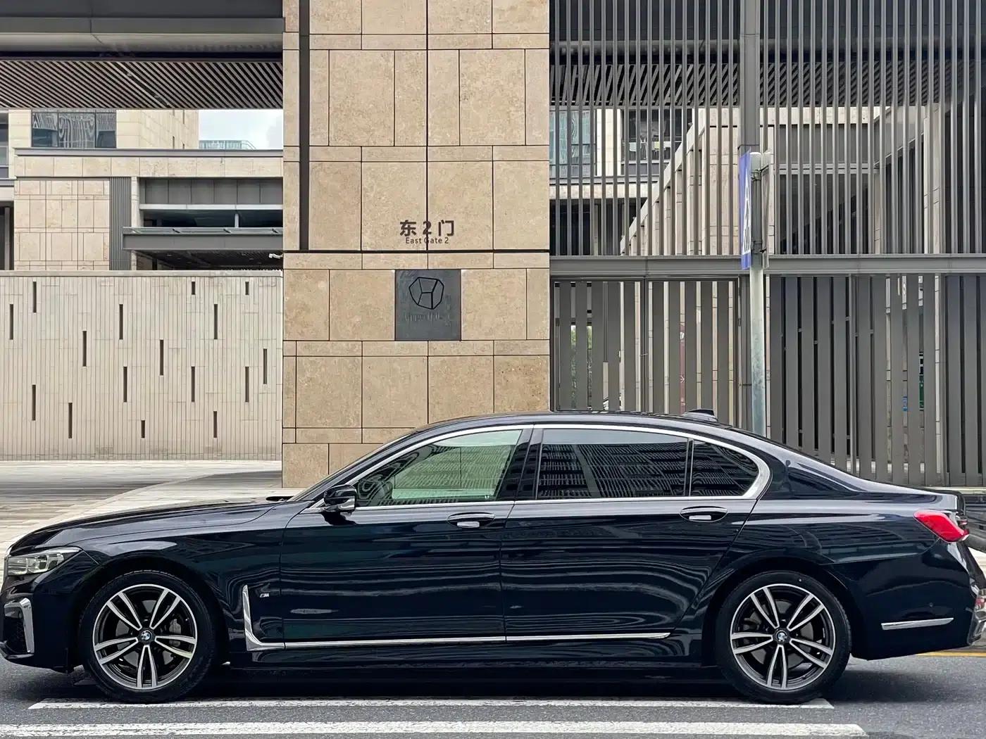2019 BMW 7 Series Facelift 730Li M Sport Package — миниатюра 4