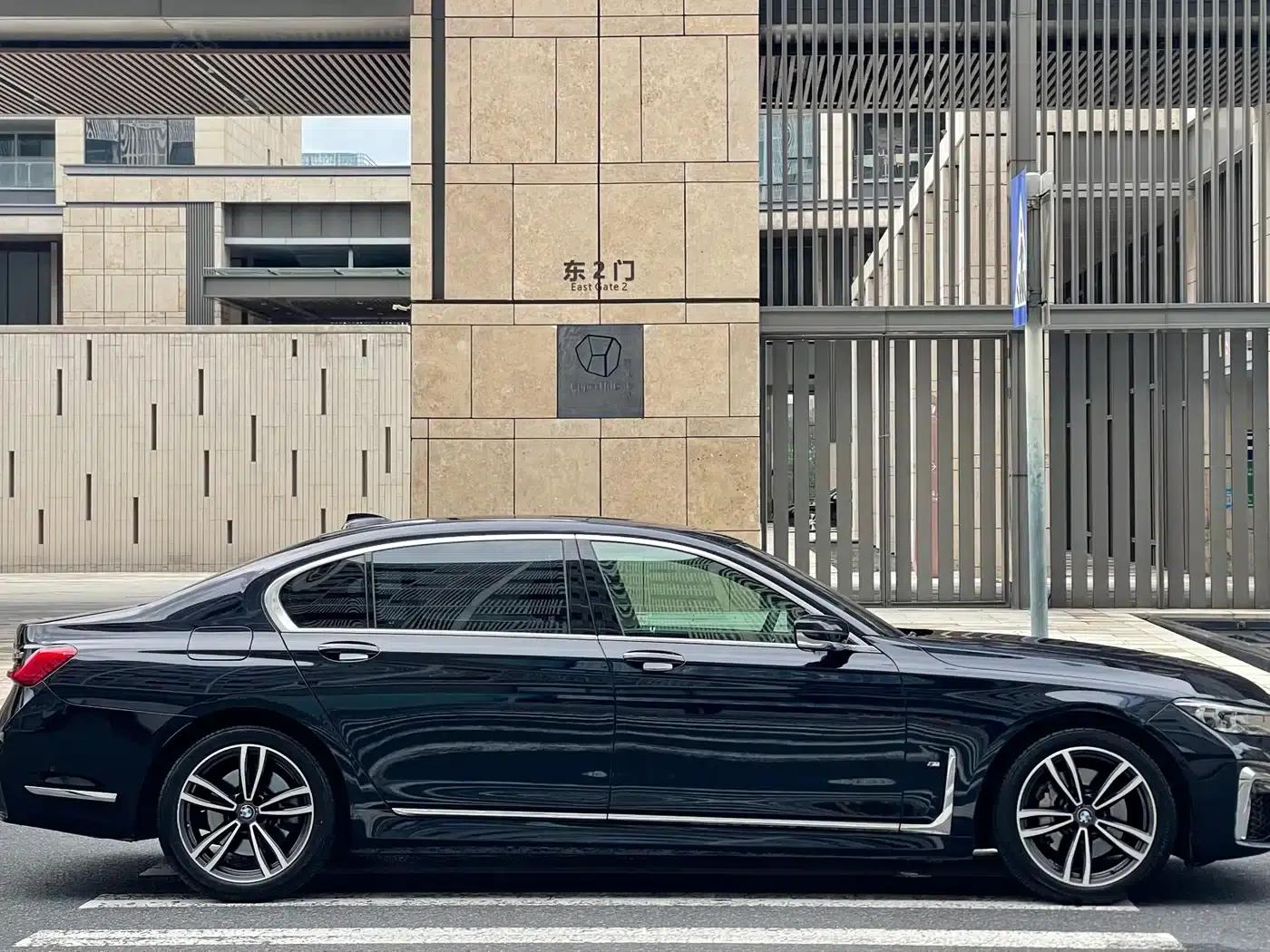 2019 BMW 7 Series Facelift 730Li M Sport Package — миниатюра 6