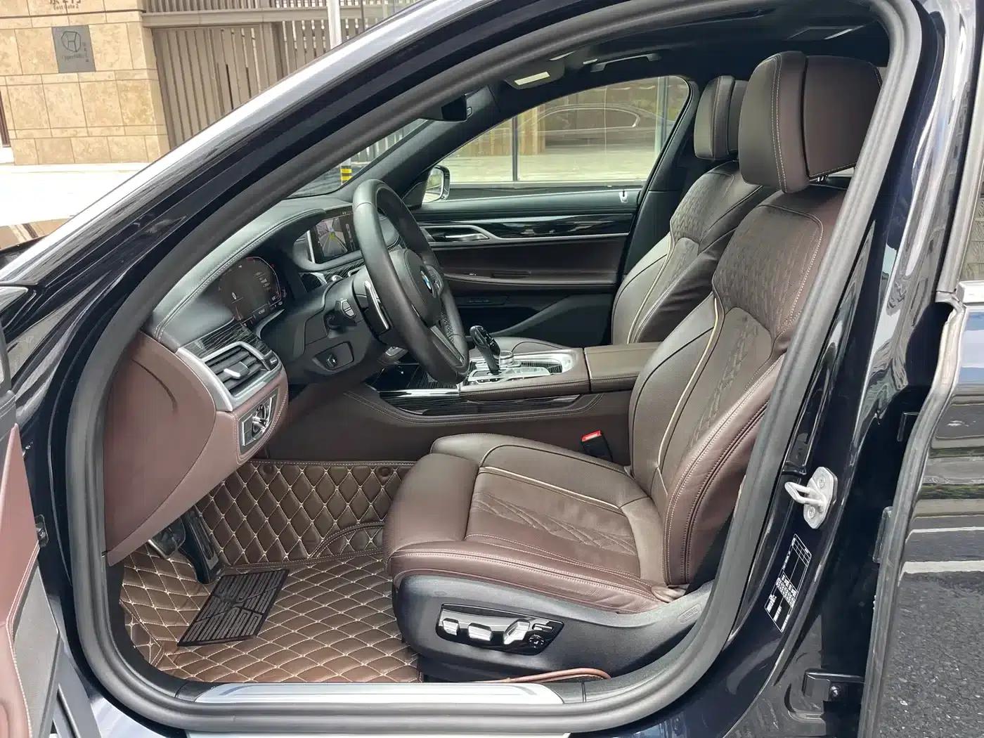 2019 BMW 7 Series Facelift 730Li M Sport Package — миниатюра 9