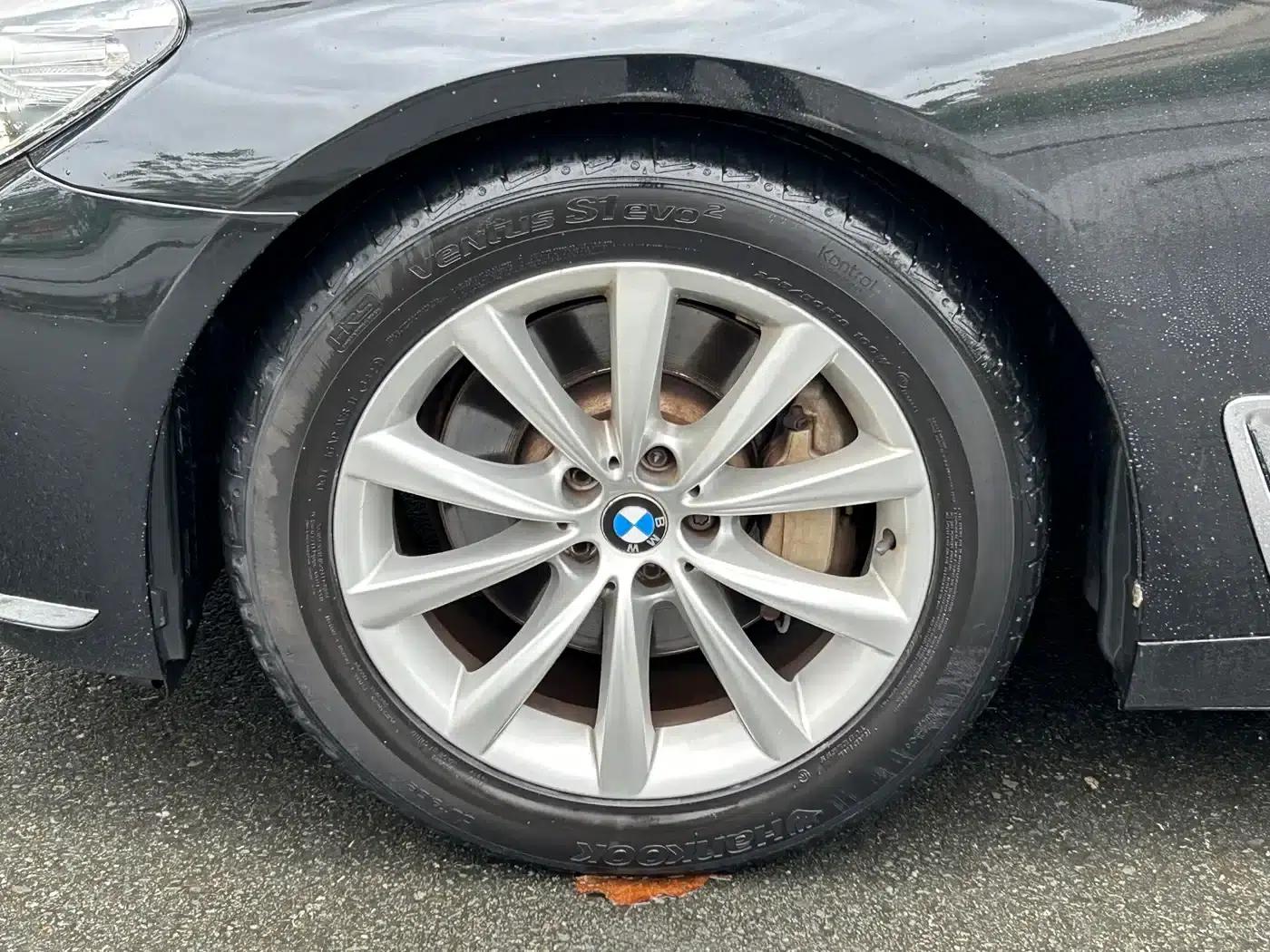2016 BMW 7 Series 730Li Leading Edition — миниатюра 3